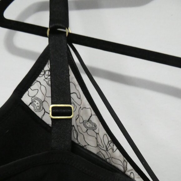 AG - ASHLEY GRAHAM | 42 DD | Black Lace Detail Bra - Picture 13 of 16